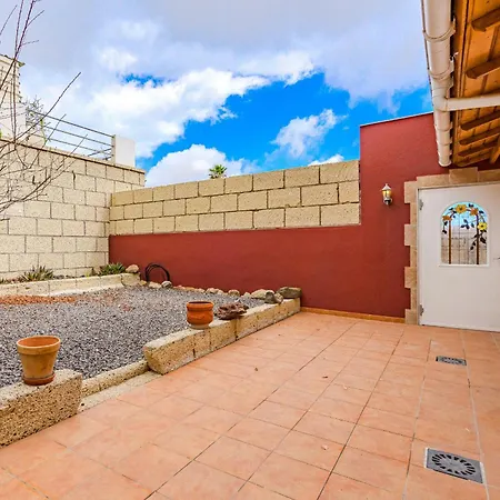 Aurora 2 Sea View アパート Arico